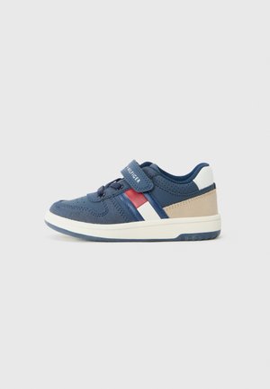 SKYLER UNISEX - Sneakersy niskie