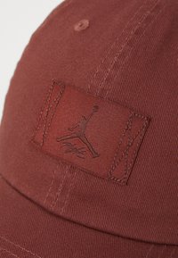 Jordan CLUB FLIGHT PATCH UNISEX - Cap - dark pony/black
