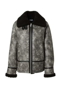Graue Kunstlederjacke mit einem schwarzen Schafslederkragen und -besatz, ausgestattet mit einem Reißverschluss vorne und schwarzen Lederdetails.