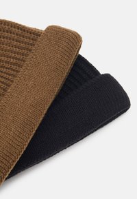 Only & Sons ONSSHORT BEANIE UNISEX 2 PACK - Huer - black/camel