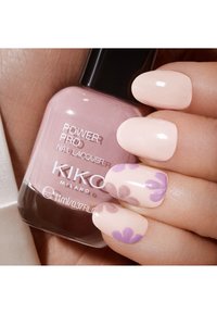 KIKO Milano POWER PRO NAIL LACQUER - Nagellack - nude rose
