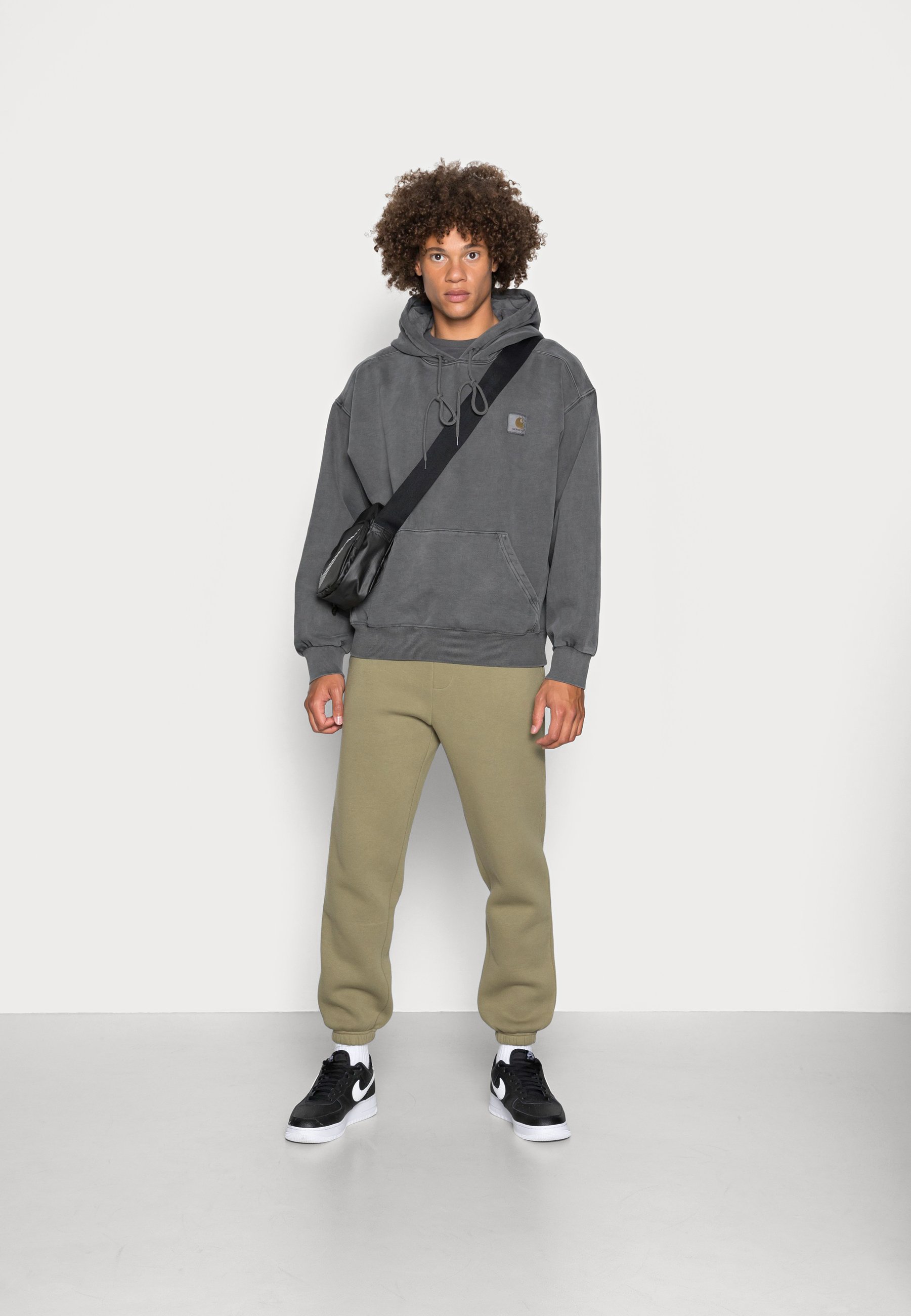 Jack \u0026 Jones JJIKANE JJBRINK PANTS - Pantaloni sportivi - martini  olive/cachi - Zalando.it