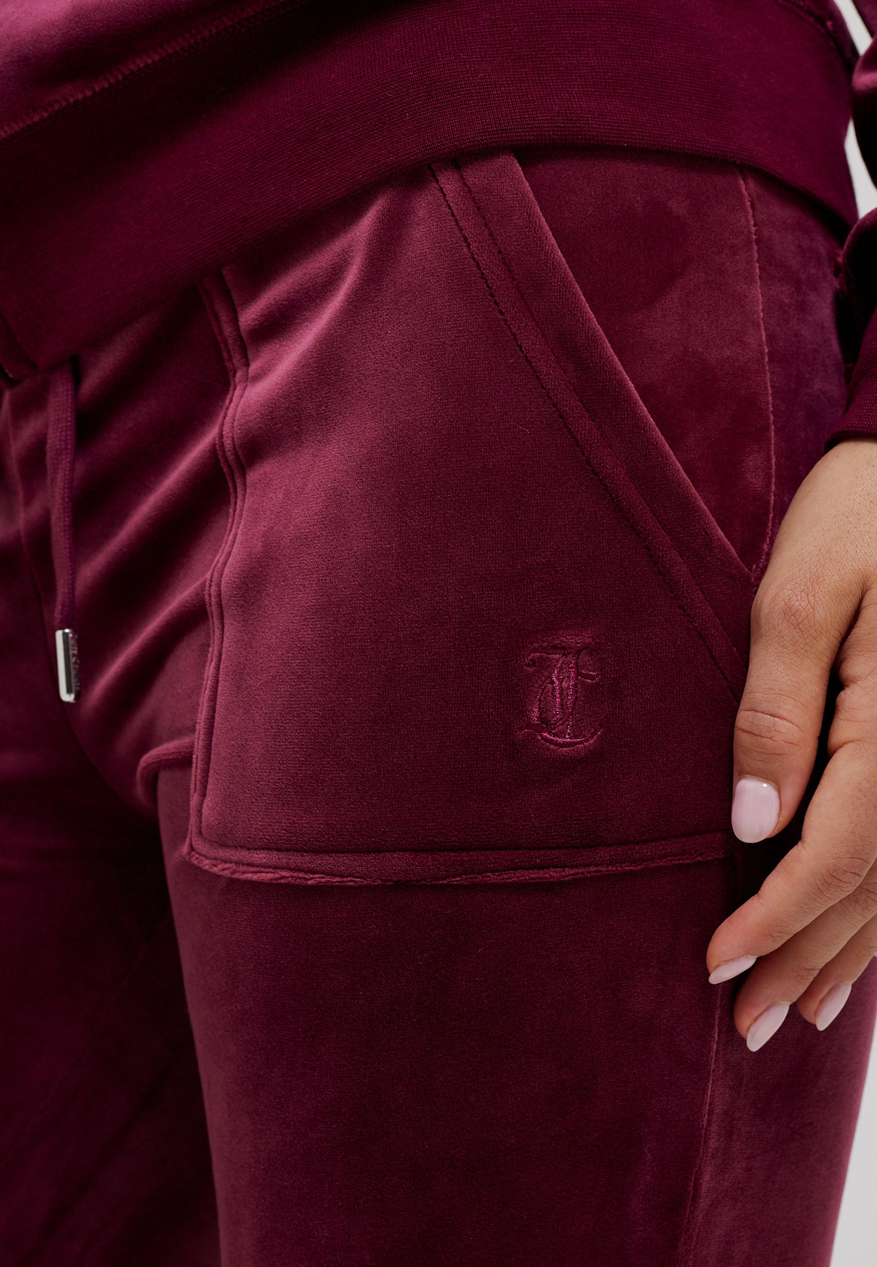 Juicy Couture DEL RAY - Tracksuit bottoms - tawny port/light red