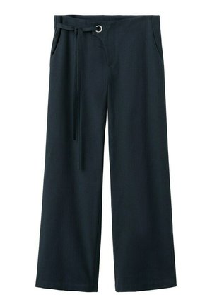 Pantaloni neri a gamba larga con passante per cintura annodato sul lato sinistro, tasche frontali e cinturino pulito.