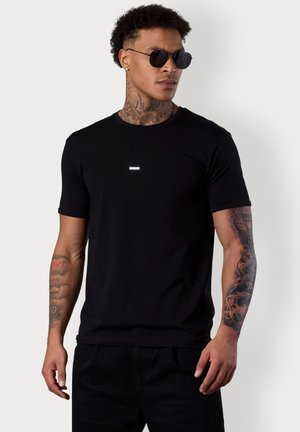 LABEL - T-Shirt basic - black