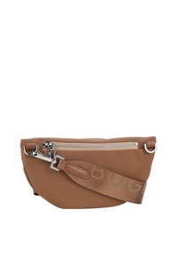 Borsa a vita in nylon marrone con zip argentata, tracolla regolabile e logo impresso. Presenta una texture morbida e liscia e una forma curva.