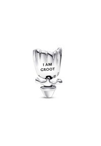 Ciondolo in argento a forma di vaso da fiori con la scritta "IO SONO GROOT", dotato di foglie dettagliate e una base che assomiglia a radici.