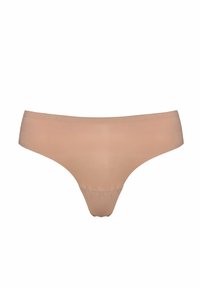 Nackte Tanga-Unterwäsche aus einem glatten, weichen Stoff. Verfügt über einen dünnen Bund und minimalen Rückenschnitt für Komfort und Unauffälligkeit.