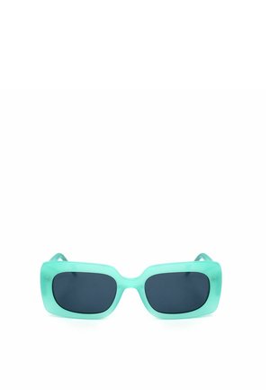 Occhiali da sole rettangolari con montature spesse turchesi e lenti scure su sfondo bianco.