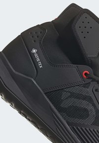 Five Ten GORE-TEX - Fietsschoenen - core black   grey three   dgh solid grey