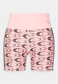 Shorts attivi rosa con un design a motivo con vortici in tonalità più scure. Mansueta larga e tessuto morbido. Logo sul lato.