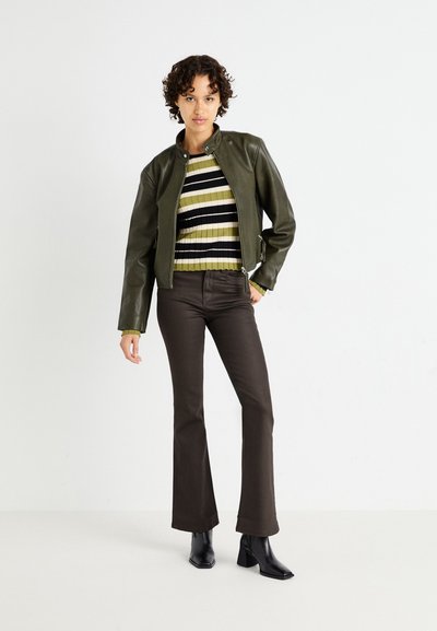 Pepe Jeans Femme Jean Coupe Flare Taille Haute Dion - Jean Évasé Élégant