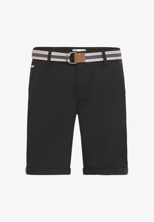 Zwarte katoenen shorts met een opgerolde zoom. Heeft een geweven riem met blauwe en crèmekleurige strepen en een metalen gespsluiting.