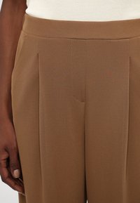 Max Mara Leisure EUCLIDE - Püksid - cuoio