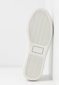 Zign Chaussons - white