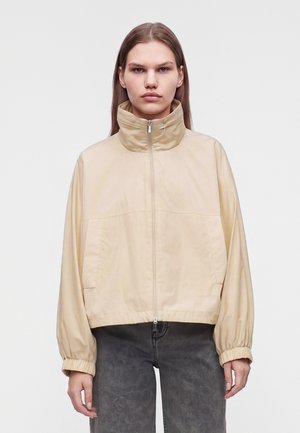 Weekend Max Mara, Леко яке - panna