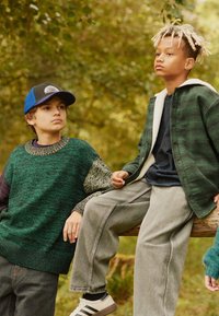 Molo BRIAN UNISEX - Strickpullover - dark green