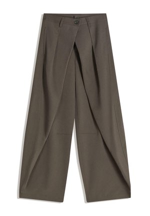 Wide-leg brown pants with front pleats, a button closure, belt loops, and side pockets laid flat on a white background.