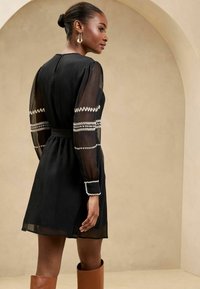 Lipsy REGULAR FIT  - Dienas kleita - black