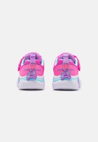 Skechers SNUGGLE - Sportcipő - pink/multi-coloured