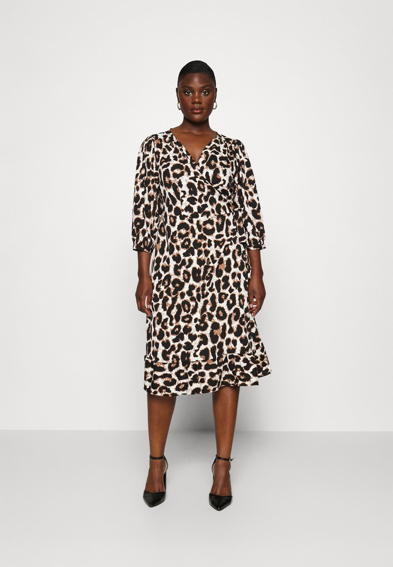 ONLY Carmakoma CARLIVIA 3/4 WRAP - Rochie de zi - cloud dancer