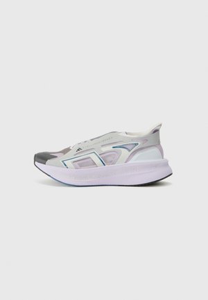 adidas by Stella McCartney ULTRABOOST 5 - Road running shoes - clear onix/utility black/ftwr white