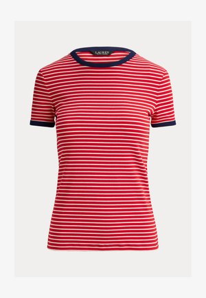 Κοντομάνικη μπλούζα με κόκκινες και άσπρες ρίγες, με στρογγυλή λαιμόκοψη και μανσέτες σε ναυτικό μπλε, κατασκευασμένη από απαλό, ελαφρύ ύφασμα.