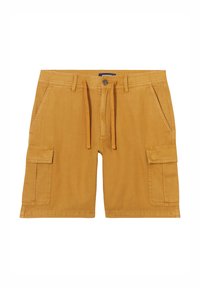 Pantalones cortos de carga amarillos hechos de una tela texturizada. Presentan dos bolsillos laterales y dos bolsillos de carga, con un cierre frontal de botón y cordón.