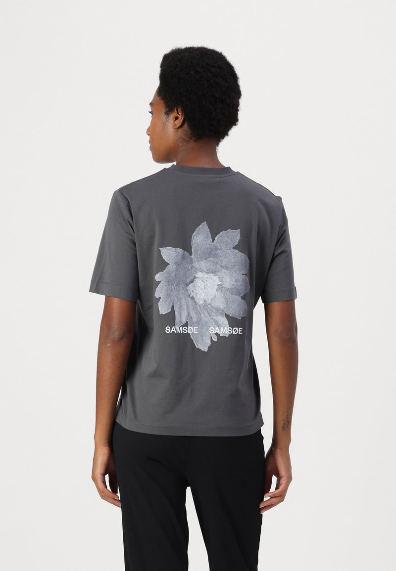Samsøe Samsøe - SADALILA  - Print T-shirt - oyster blooming, Enlarge