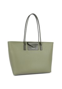 Sac cabas en cuir texturé vert olive avec de longues poignées et une petite poche à rabat à l'avant portant l'inscription "Lancaster Paris."