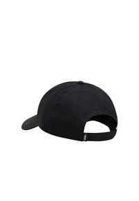 Schwarze Baumwoll-Baseballmütze mit gebogenem Schirm, verstellbarem Riemen auf der Rückseite und einem kleinen Logostreifen an der Seite.