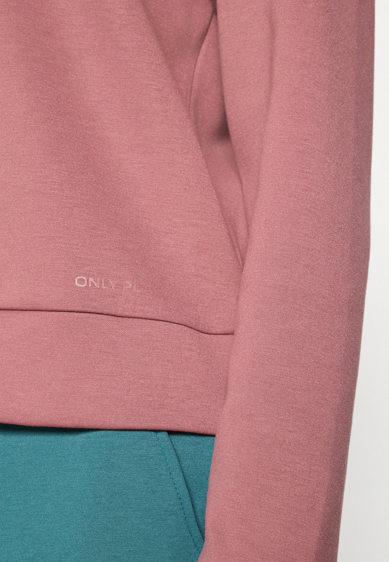 Kapuzenpullover