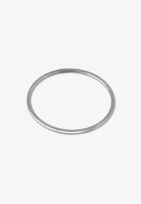 Kijelölve, silver coloured