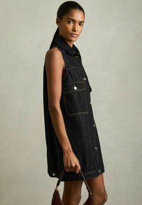 Reiss REGULAR FIT - BROOKLYN SLEEVELESS - Farmerruha - indigo