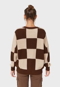 Stradivarius Pullover - brown