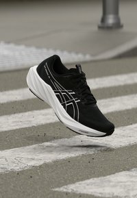 Επιλέχθηκε, black/white