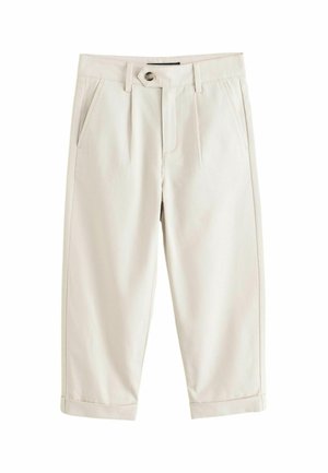 Pantalon court beige clair avec une taille plate, deux poches latérales, des passants de ceinture et un ourlet roulé. Fabriqué dans un tissu lisse et léger.