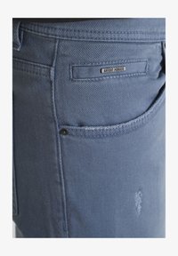 Seleccionado, royal blue