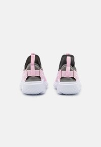 Nike Performance FLEX RUNNER 2 UNISEX czerwony