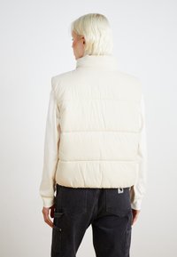 Nike Sportswear Colete - orewood