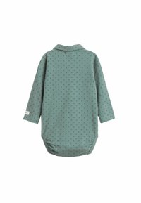 Vauvans pitkähihaisessa romperissa on vaaleanvihreä sävy, jossa on hillitty tähti-kuvio. Romperissa on kaulus ja napitus alaosassa. Pehmeä puuvillakangas.