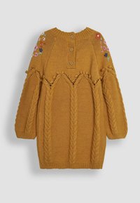 Senfgelbes gestricktes Kleid mit rundem Ausschnitt, drei Knöpfen, floraler Bestickung an den Schultern und strukturierten Zopfmusterungen.