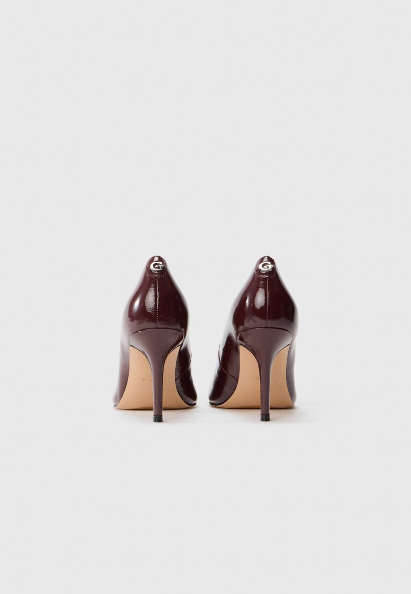 Escarpins Guess En Jean Taille 6.5 US - Talons Moyens, Occasion, Couleur Bleu