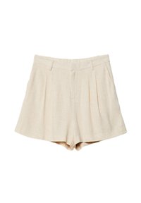 Pantalones cortos de lino beige con un diseño plisado, cintura alta y bolsillos laterales. La tela tiene una textura suave y un corte holgado.
