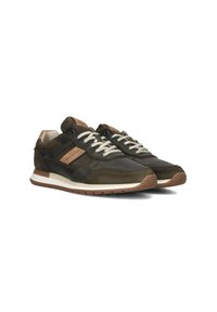 Heren sneakers met een donker olijfgroene bovenkant van mesh en suede. Crèmekleurige veters, chocoladebruine leren accenten en een witte rubberen zool met een bruine loopzool.