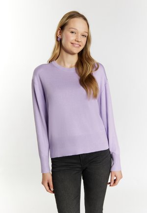 - Sweter