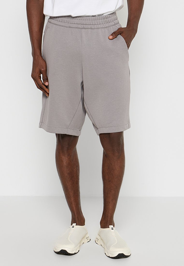 Kurze Sporthose