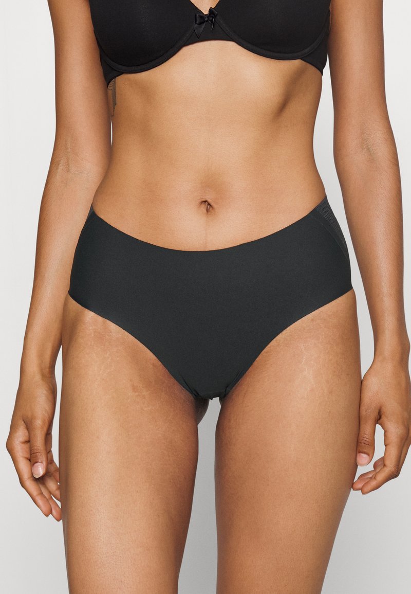 Black high-waisted panties with a smooth, stretchy fabric, featuring a seamless design and a slight sheen, suitable for everyday wear.