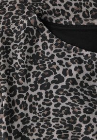 Street One MIT LEO - Jersey dress - schwarz
