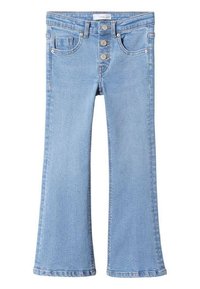 Jean évasé bleu clair en denim, avec une taille haute, cinq poches et une braguette à boutons avec trois boutons argentés.